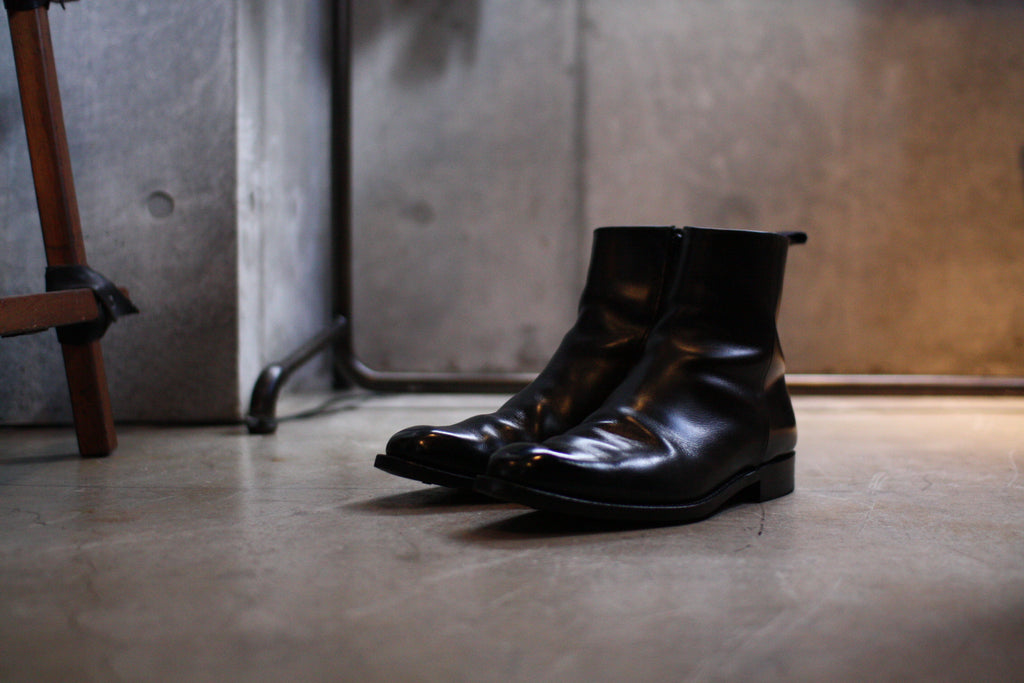 ORDER BOOTS