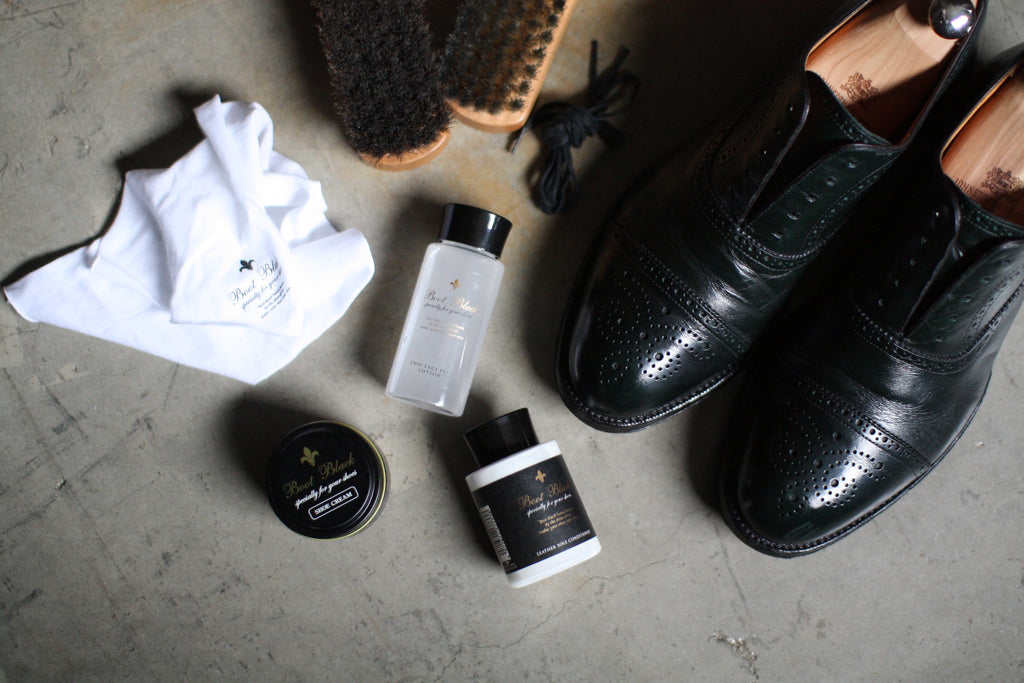BOOT BLACK