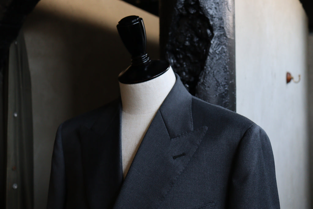 BESPOKE SUIT